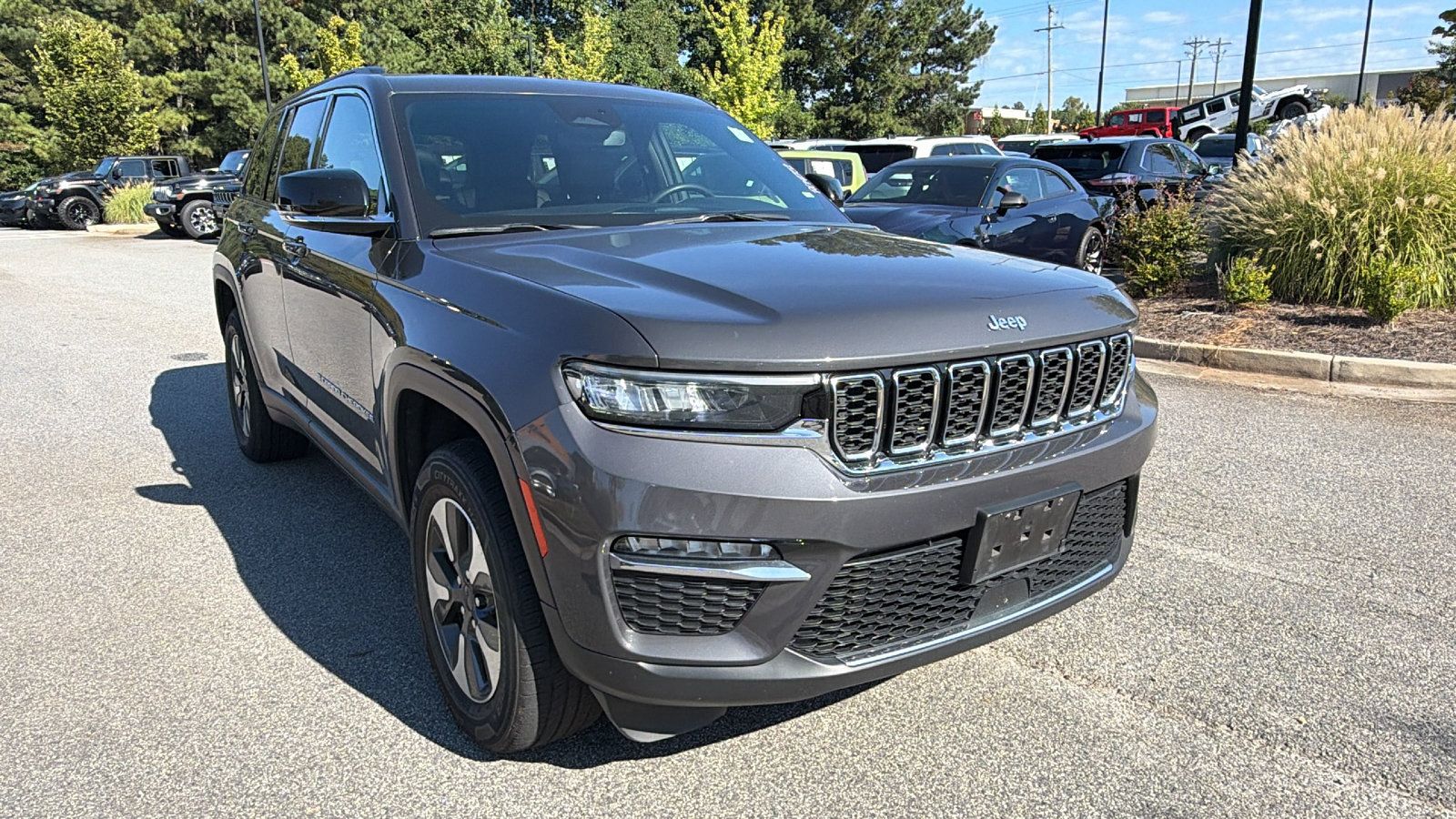Used 2024 Jeep Grand Cherokee Limited 4xe AWD/4WD image 5