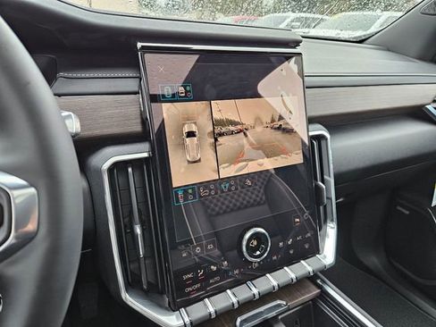 New 2026 GMC Acadia Denali w/ Super Cruise Package image 27