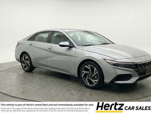 Used 2025 Hyundai Elantra SEL FWD image 1
