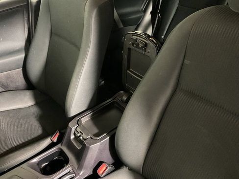 Used 2018 Toyota RAV4 LE w/ All Weather Liner Package AWD/4WD image 29
