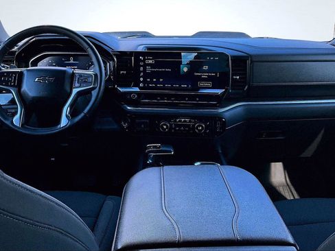 Used 2024 Chevrolet Silverado 1500 LT Trail Boss w/ Convenience Package II image 17