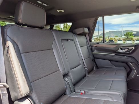 Used 2024 Chevrolet Tahoe High Country AWD/4WD image 26