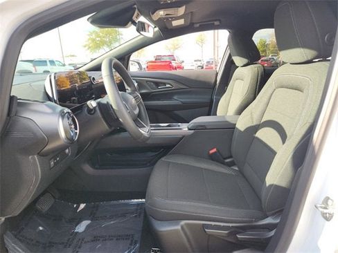 New 2026 Chevrolet Equinox EV LT image 5