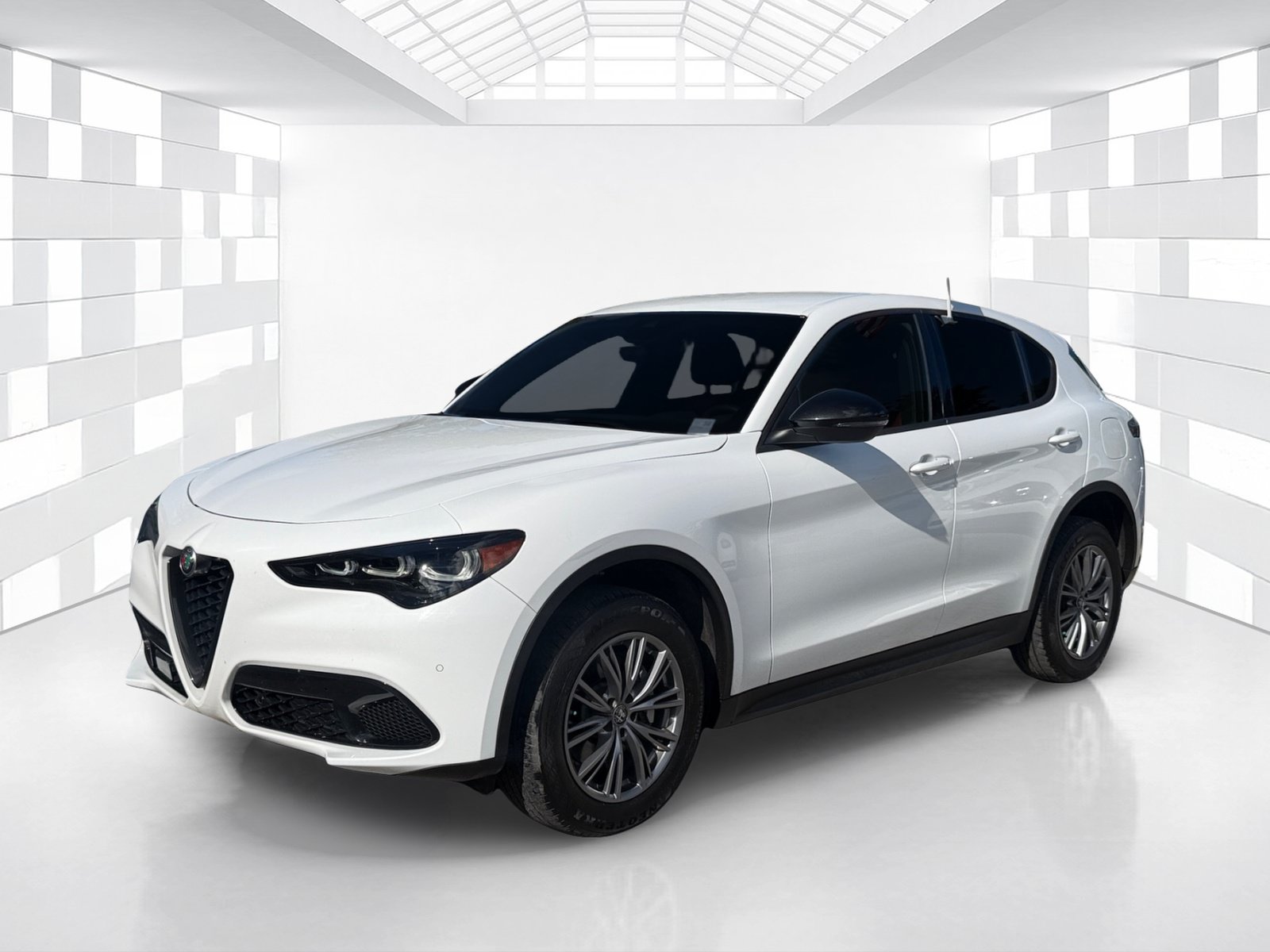 Used 2024 Alfa Romeo Stelvio Sprint RWD image 3