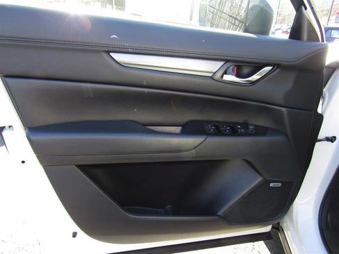 Used 2020 MAZDA CX-5 Touring image 9