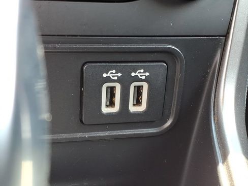 Used 2020 Ford EcoSport SE w/ SE Convenience Package FWD image 16