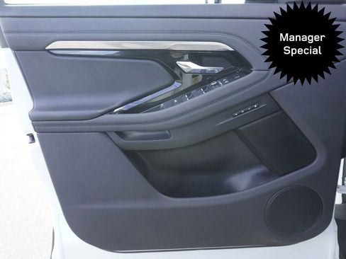 Used 2022 Land Rover Range Rover Evoque SE image 17
