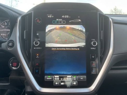 Used 2024 Subaru Crosstrek 2.0i Premium image 17