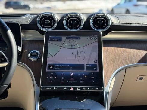 Certified 2023 Mercedes-Benz GLC 300 4MATIC image 32