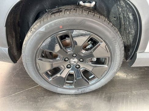 New 2026 Honda Pilot Black Edition image 10