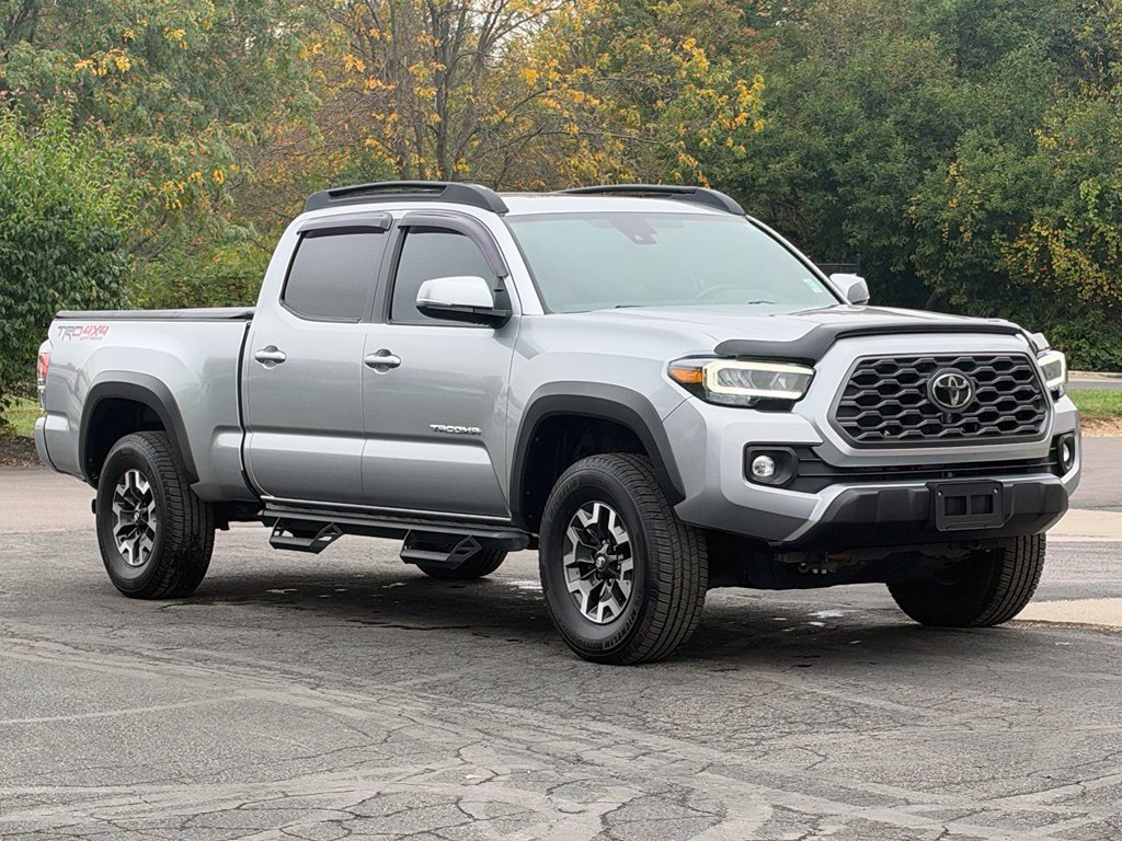 Used 2022 Toyota Tacoma TRD Off-Road w/ TRD Premium Off Road Package AWD/4WD image 1