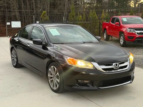 Used 2014 Honda Accord Sport image 2