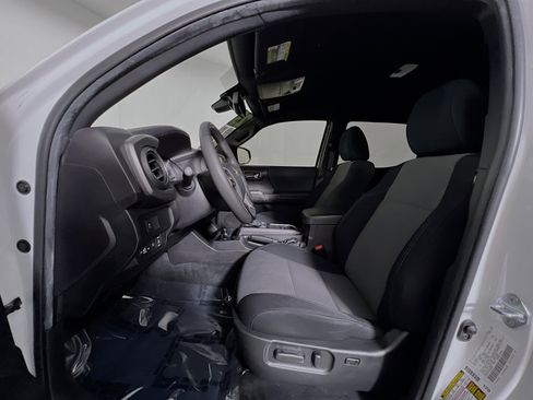 Used 2023 Toyota Tacoma TRD Sport image 15