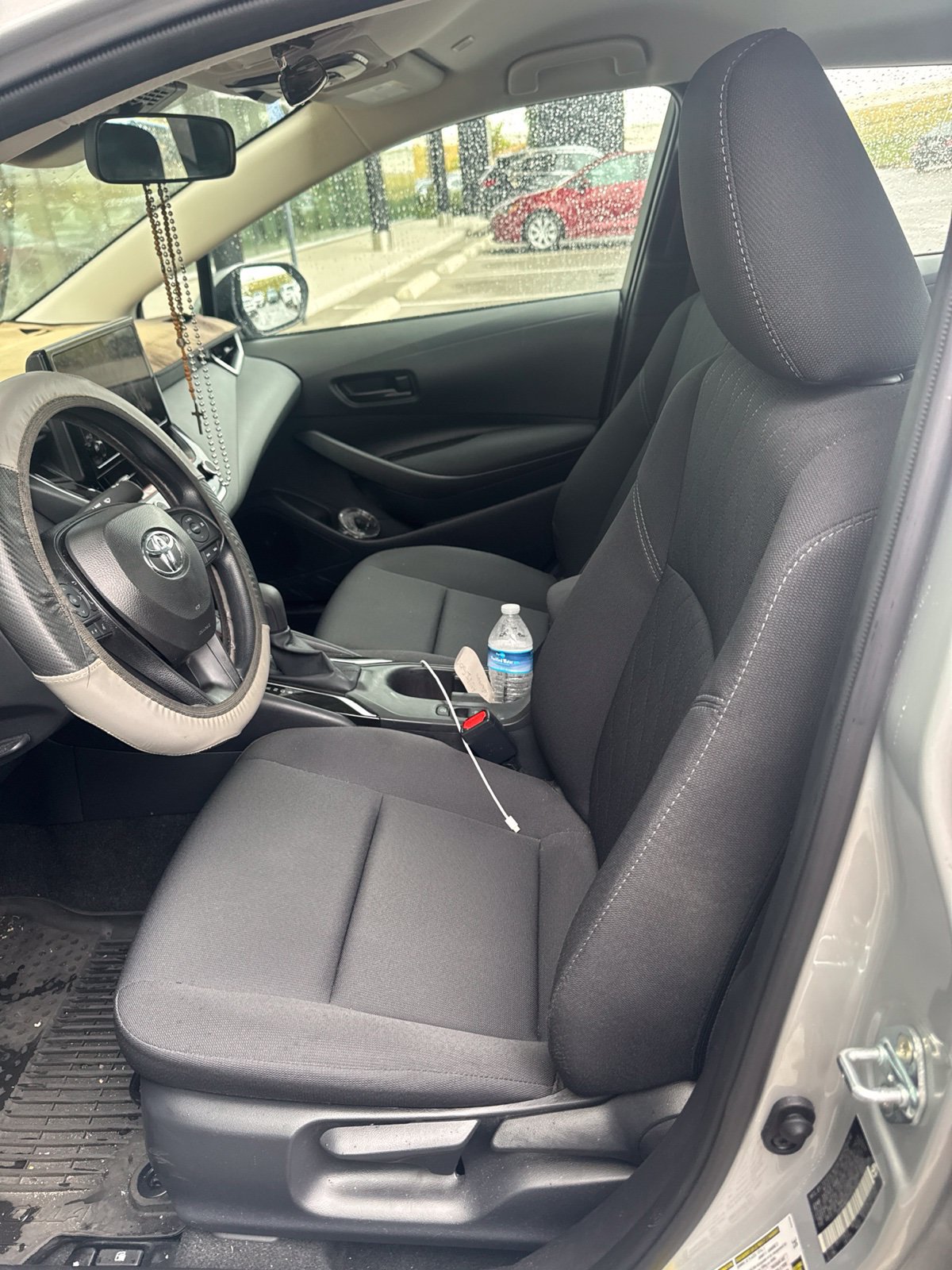 Used 2026 Toyota Corolla LE FWD image 5