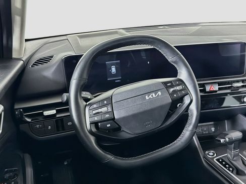 Used 2026 Kia Sportage LX FWD image 18