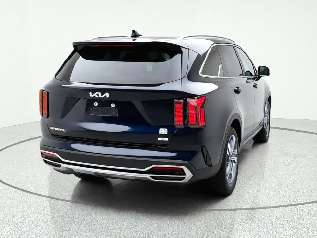 Certified 2023 Kia Sorento EX AWD/4WD image 5