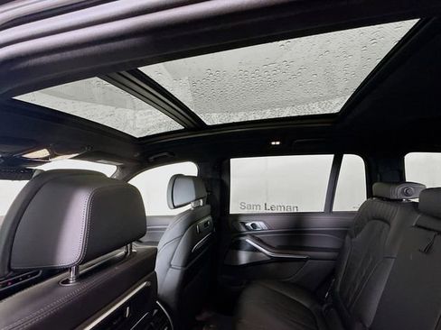 New 2026 BMW X7 M60i image 22