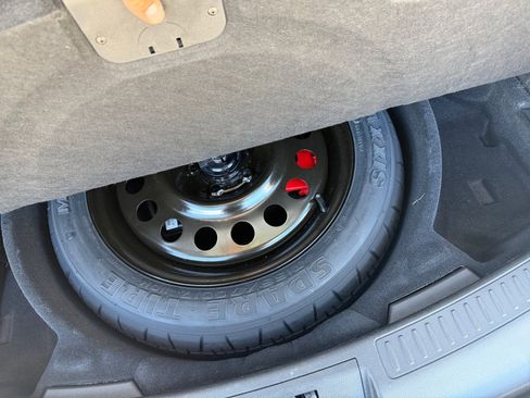 Used 2024 Lincoln Corsair Grand Touring image 22