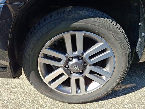 Used 2022 Toyota 4Runner TRD Sport w/ Technology Package image 4