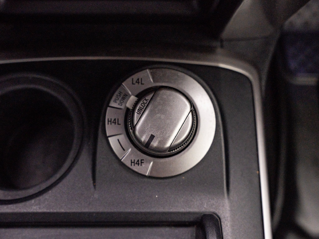 Used 2019 Toyota 4Runner Limited AWD/4WD image 37