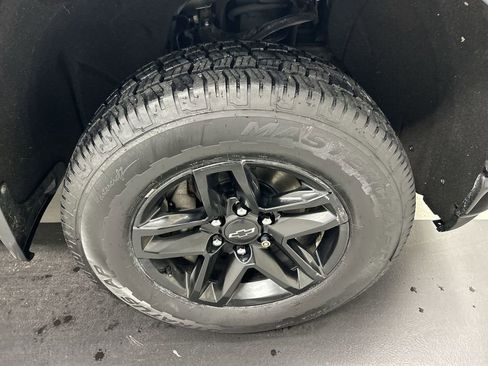 Used 2019 Chevrolet Silverado 1500 LT Trail Boss image 8