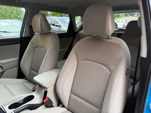Used 2023 Kia Soul EX FWD image 11
