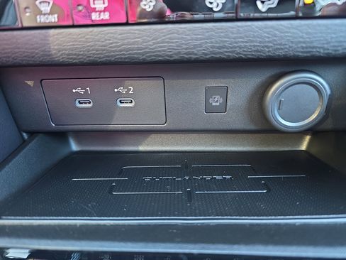 New 2025 Mitsubishi Outlander SE image 22