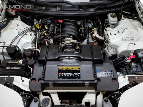 Used 1999 Pontiac Firebird Formula RWD image 22