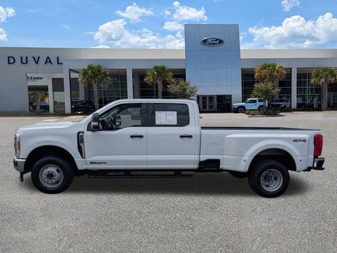 Used 2024 Ford F350 XLT image 6