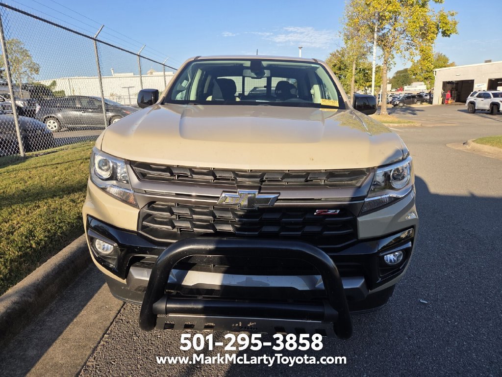Used 2022 Chevrolet Colorado Z71 AWD/4WD image 2