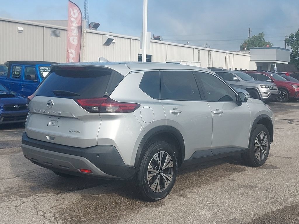 Used 2021 Nissan Rogue SV AWD/4WD image 7