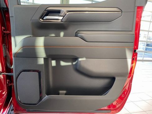 Used 2025 GMC Sierra 1500 AT4 w/ AT4 Premium Package image 10