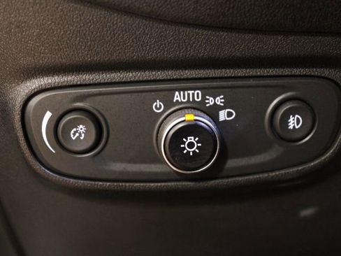 Certified 2021 Chevrolet Equinox LT image 42