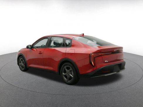 Used 2025 Kia K4 FWD image 6