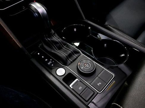 Used 2022 Volkswagen Atlas SE image 36