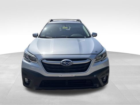 Used 2021 Subaru Outback Limited XT w/ Popular Package #2 AWD/4WD image 2