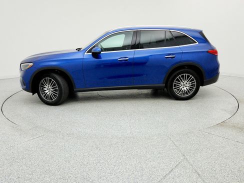 Used 2025 Mercedes-Benz GLC 300 image 8