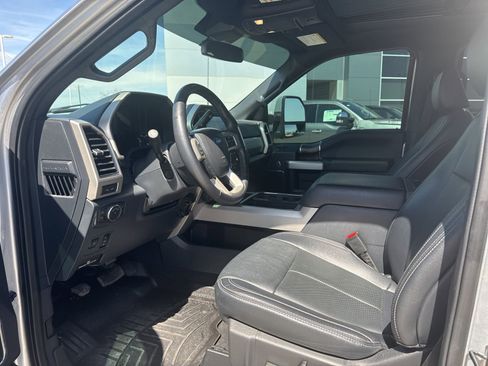 Used 2022 Ford F250 Lariat w/ Lariat Ultimate Package image 11