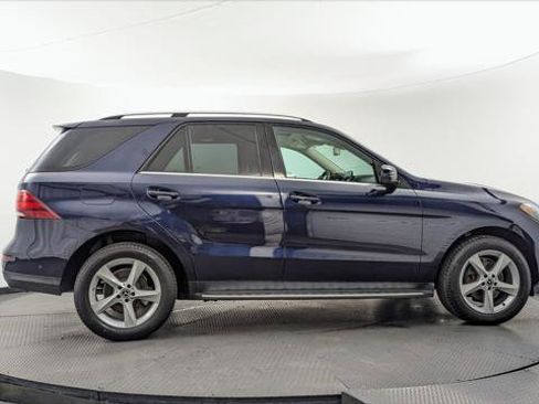 Used 2018 Mercedes-Benz GLE 350 w/ Premium 1 Package image 9