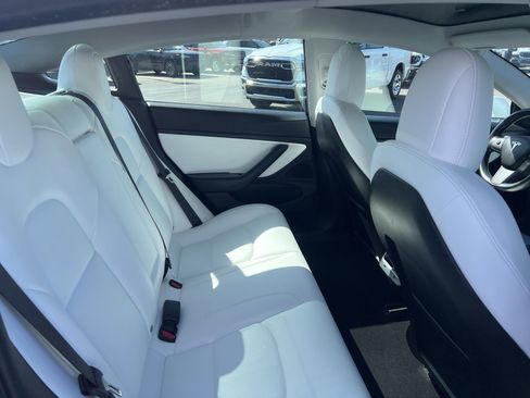 Used 2019 Tesla Model 3 Long Range AWD/4WD image 16