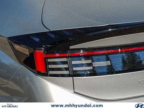 New 2026 Hyundai Sonata SEL FWD image 7