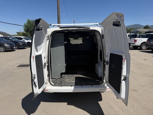 Used 2018 Nissan NV200 S FWD image 22