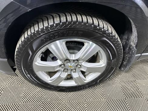Used 2017 Chevrolet Traverse Premier FWD image 16