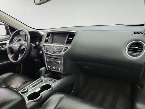 Used 2018 Nissan Pathfinder SL AWD/4WD image 34