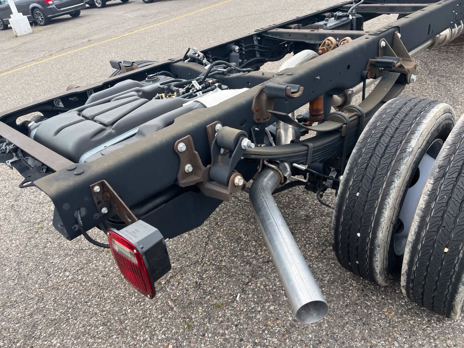 Used 2023 Ford F450 XLT w/ XLT Value Package RWD image 11