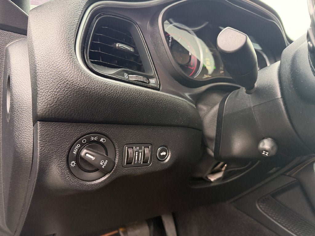 Used 2016 Dodge Challenger R/T Plus RWD image 19