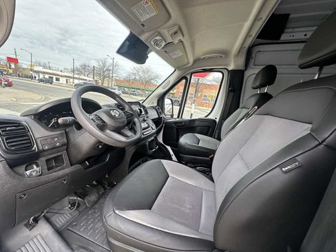 Used 2025 RAM ProMaster 2500 w/ Convenience Group FWD image 20