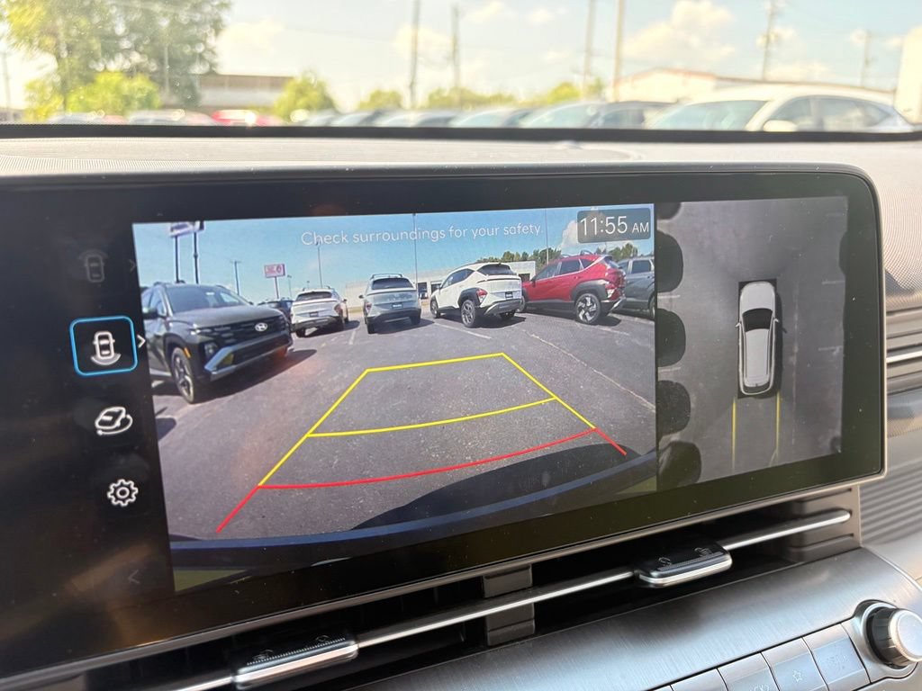 Used 2025 Hyundai Kona Limited AWD/4WD image 17