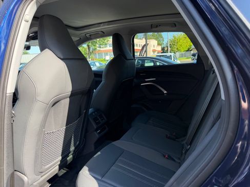 Used 2025 Audi Q5 Premium Plus w/ Premium Plus AWD/4WD image 27