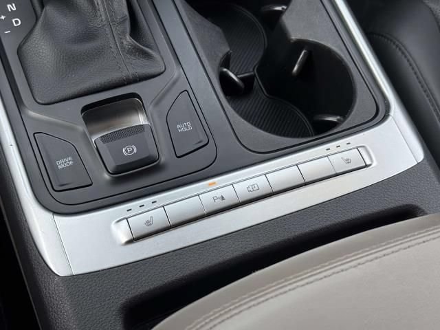 Used 2026 Kia Carnival FWD image 31